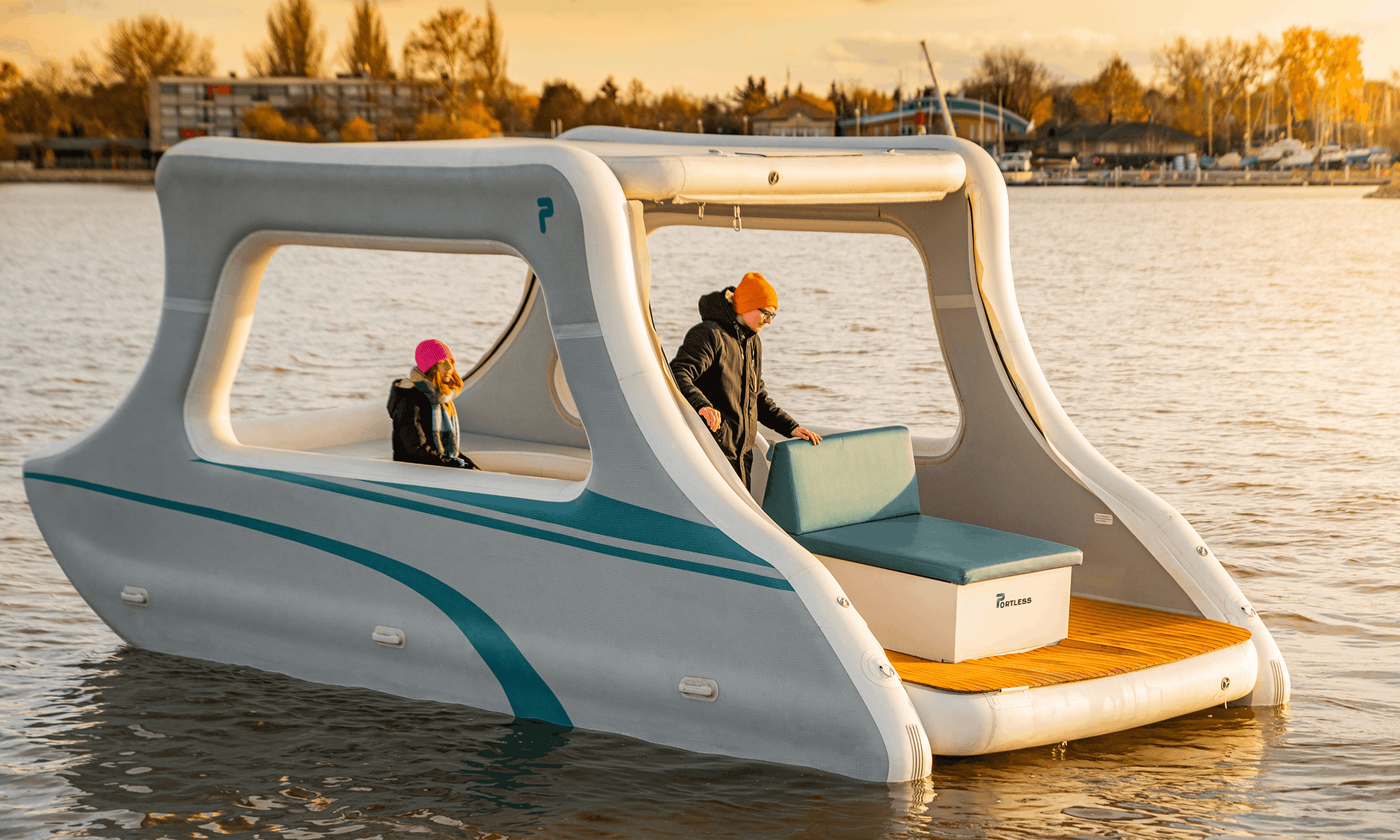 story-of-deluxe-lucy-3